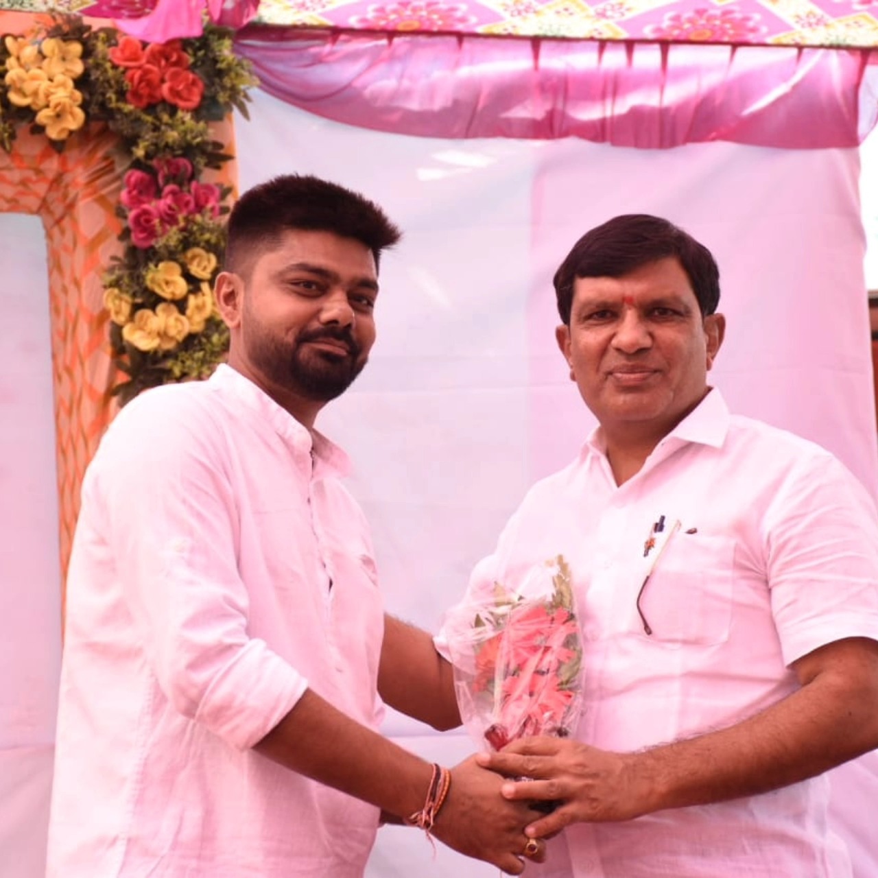 આજ રોજ અમારા કરાળા ગામ ખાતે વિકસિત ભારત સંકલ્પ યાત્રાનું સ્વાગત કરવામાં આવ્યું